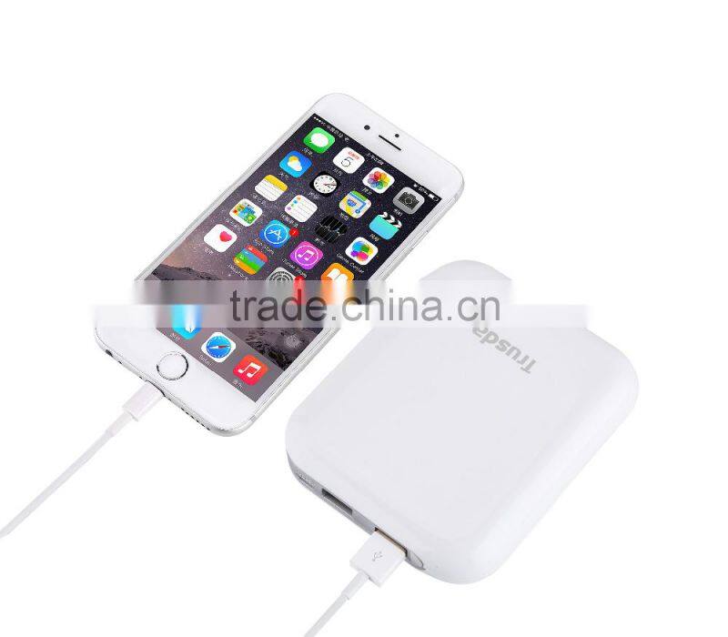 Promotional Pokemon Games 10000mAh Power Bank Charger Pokeball Games Figure Box Cheap Pokemon Go Power Bank