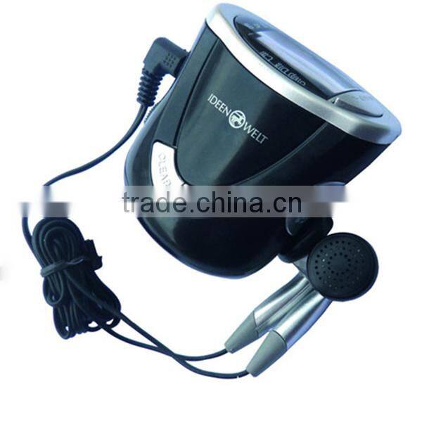 Multifunction pedometer with FM radio