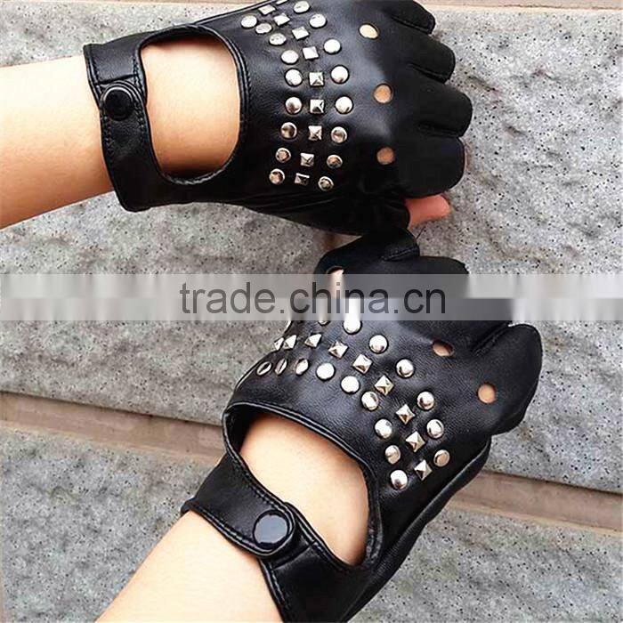 Gold Metal Pyramid Studs For Garment Gloves