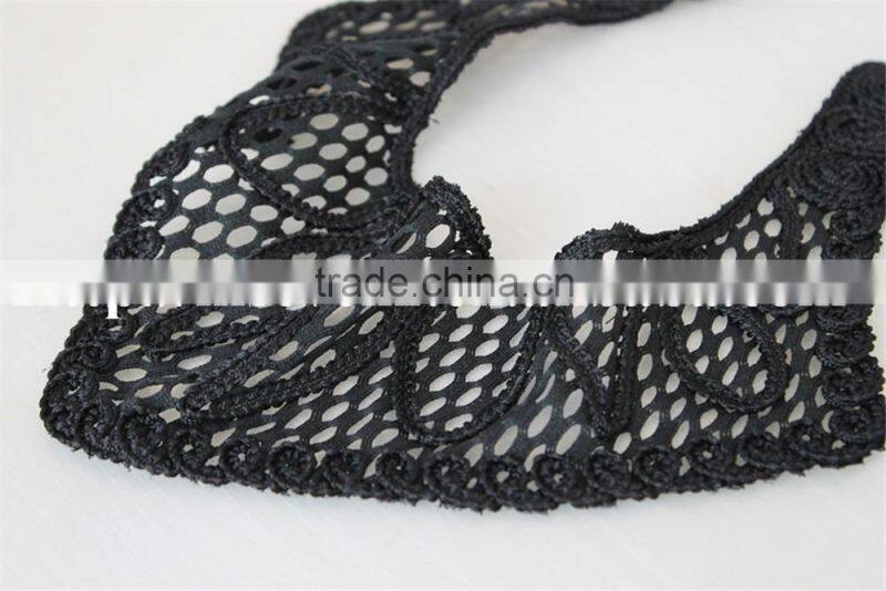 new arrival white and black flower pattern embroidery collar lace applique for lady garment