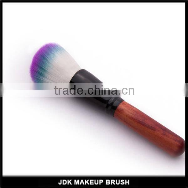 High Quality Blush Brush, Rainbow Color Pro Blushing Brush with Brush Guard