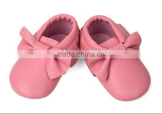 2016 china alibaba low price wholesale leather 2016 baby shoes for baby kids warmer
