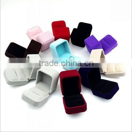 Newest Design customer logo printed Paper Handbags luxury packaging paper bags fashion promotional garment bag