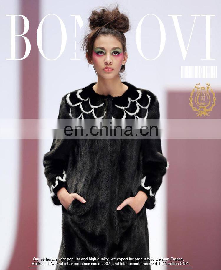 Luxury Mink Fur Overcoat Ladies Fur Dress Fly Wing Pattern Mink Fur Coat