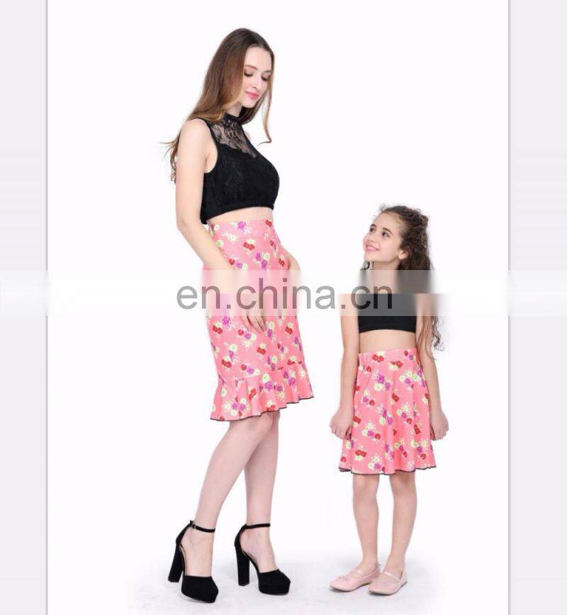 Mother daughter matching dresses 2pcs pink floral skirt black lace top women clothing summer set