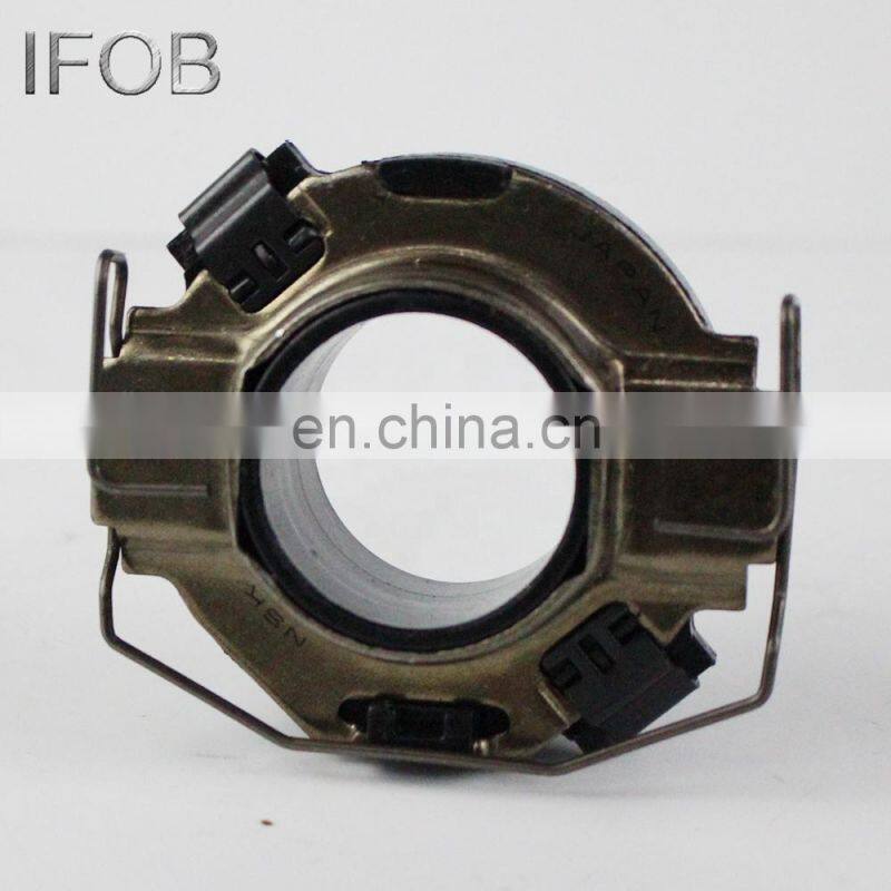 IFOB Wholesale Clutch Kit Clutch Pressure Plate Disc With Release Bearing For Toyota Hilux VIII Pickup 2GD-FTV DTX-232A