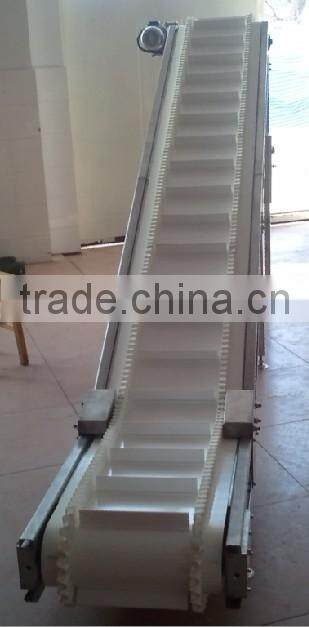 China factory vertical flat belt conveyor price in packaging line
