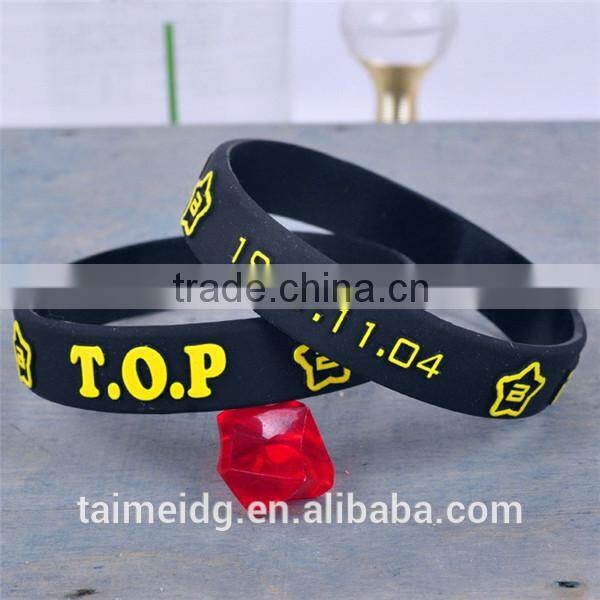 2015 promotional custom customised bracelet