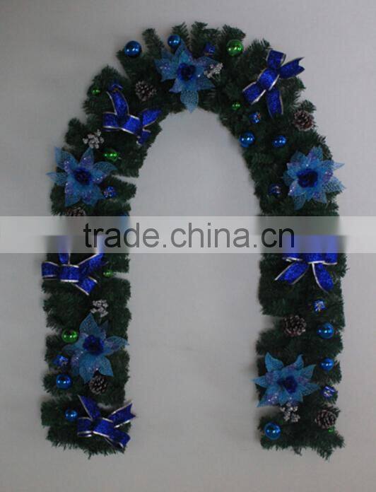 2015 new design pvc artificial garland with decoration