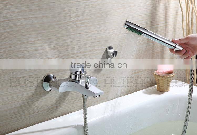 China Wholesale Fashionable Style Easy Usage Brass And Chrome Hand Shower