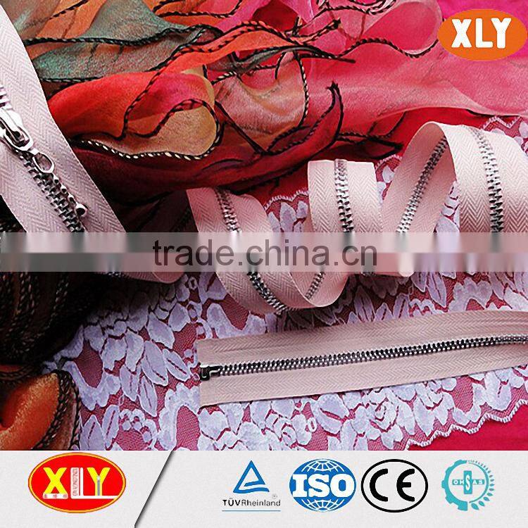 two slider O tape close end gold teeth metal zipper