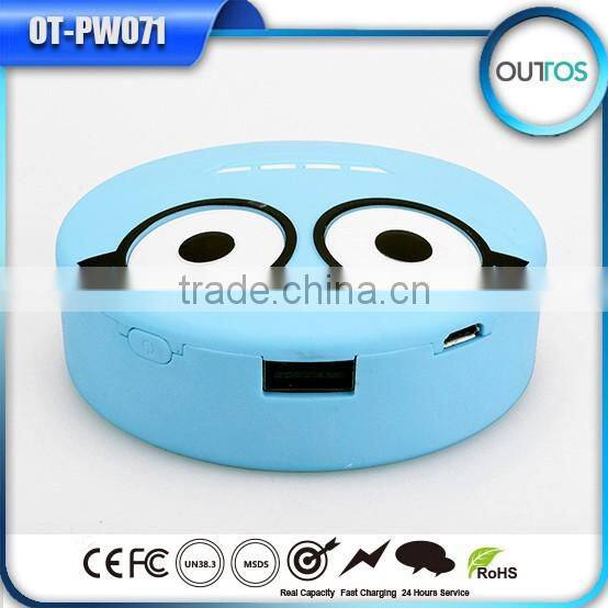 Mini portable phone charger rohs smile face cartoon power bank 5600mah