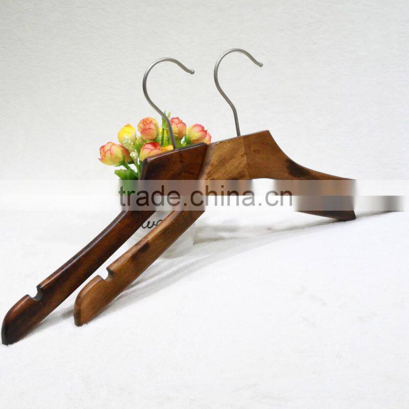 QingDa factory Hot Sale wooden craft coat hangers for display
