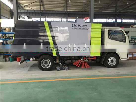 Dongfeng 4x2 Chassis vacuum sweeper road sweep truck sale sweeping machine