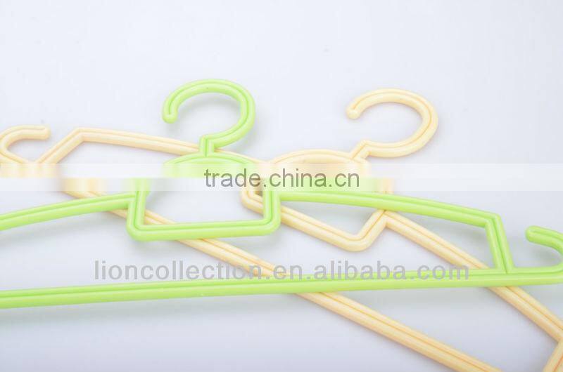 LEC-P5003 clear plastic hanger