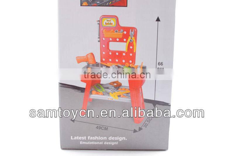 B/O plastic tool and brains toys