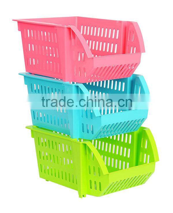 Colorful and Folding Plastic Storage Baskets for Daily Use