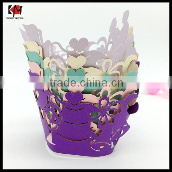 Dancing lovers cupcake wrapper