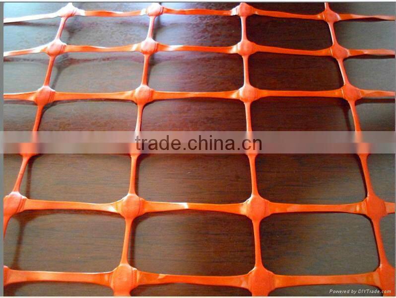 reed warning plastic mesh, snow fence, red warning plastic netting
