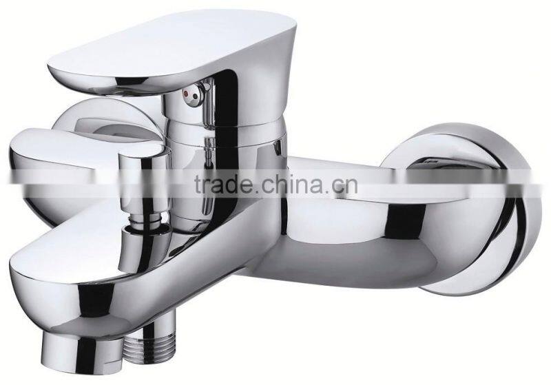 Brass Wall Mounted Waterfall Bathtub Faucet