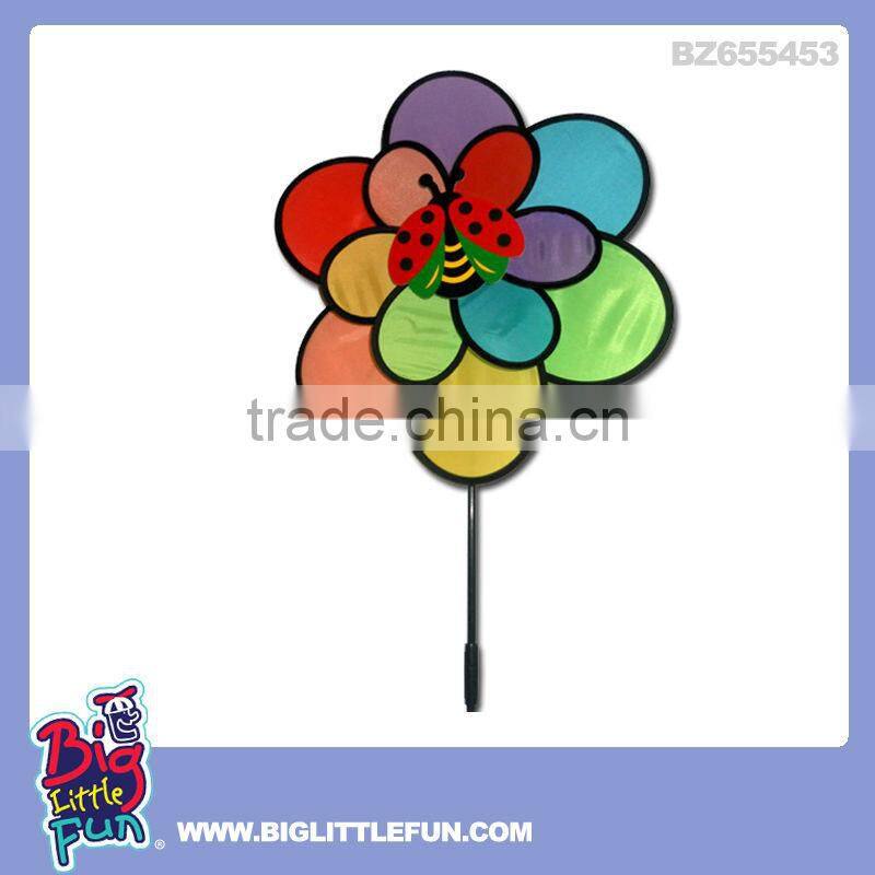 Plastic slingshot toy pig