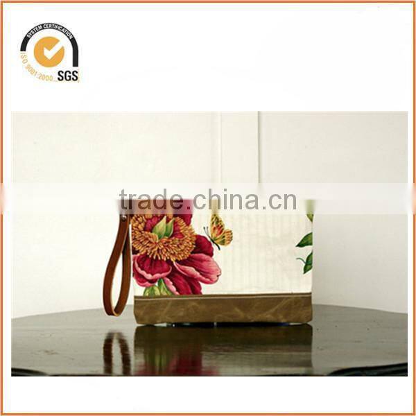 Arrow Applique Zipper Pouch/Makeup Bag: Natural Canvas with Native American Print By Chiqun Dongguan CQ-H01078