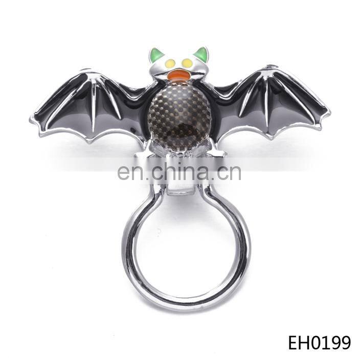 Alibaba Wholesale Halloween Gift Halloween Ghost Eyeglass Holder Pins