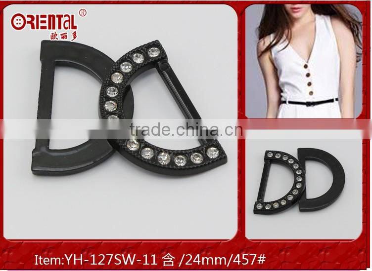 plastic buckle with rhinestone