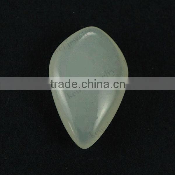 Special shape green gemstone for fashion glass bead