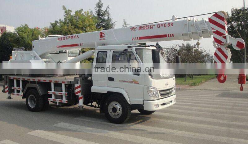 7tons Truck Crane Feature and CE Certification mobile crane for sale