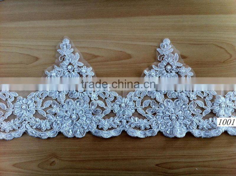 2015 New Design White Bridal Beaded Lace
