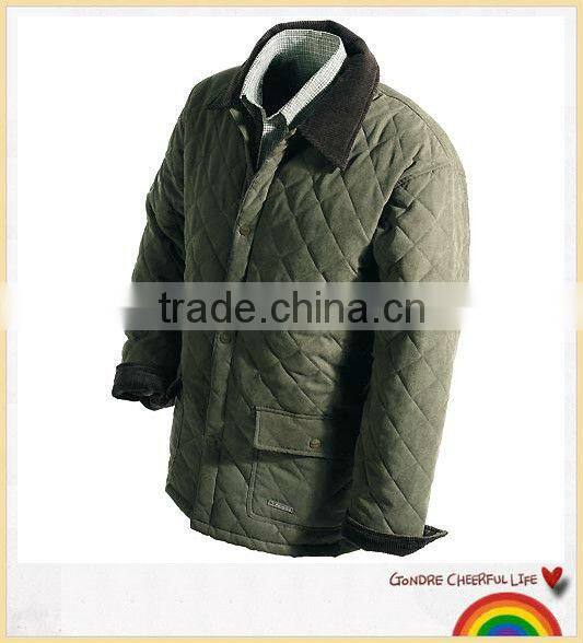 Warm waterproof skiwear
