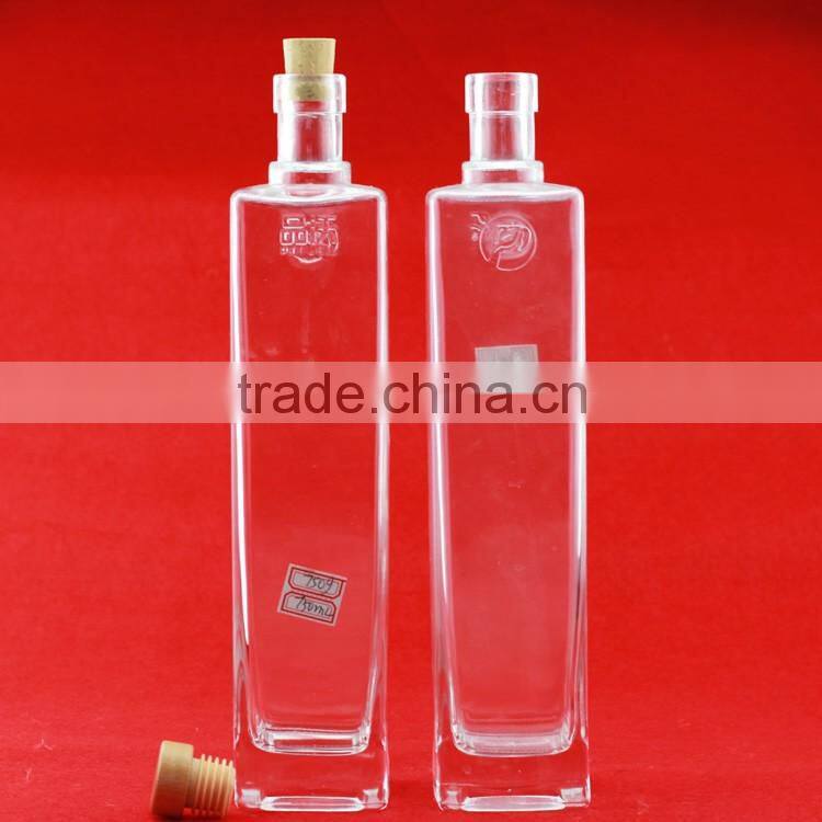 Factory direct sale iron tower shape bottles triangles bottles ice hockey bottle 500ml