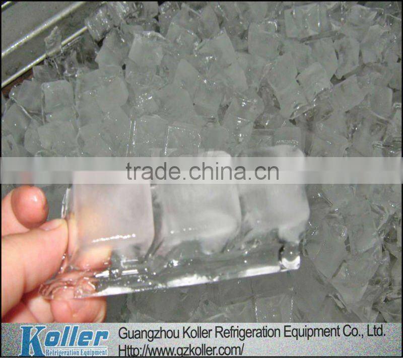 Ice Cube Maker with Packing System and Band Name Accessories