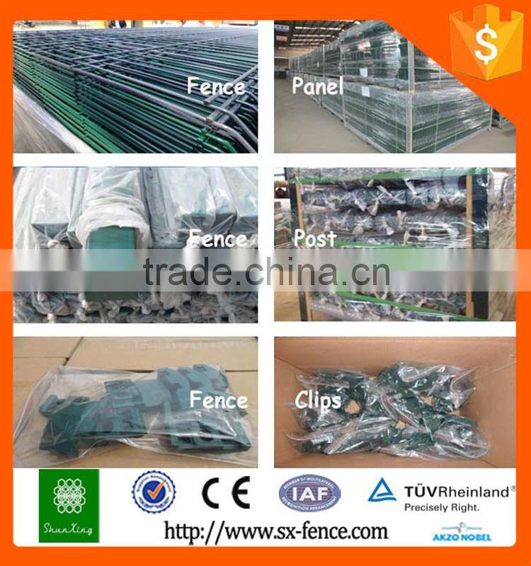 Cheap PVC Coated Welded Metal Garden Fence Panel With Peach post