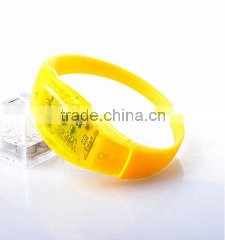 China factory supplier high quality cheap bulk sale wholesale led bracelet