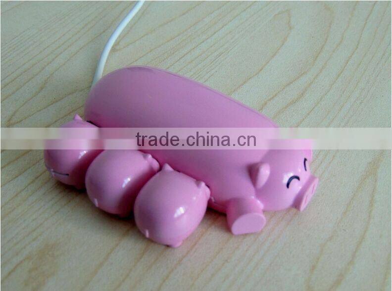 New Arrival Lovely Cartoon Pig Design 3 Port USB Hub 2.0 USB Interface Promotion Gift Choice Present With Card Reader Function