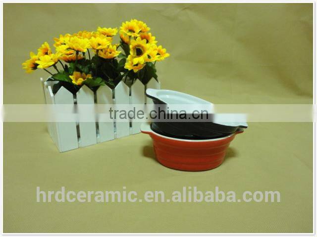 good quality round colored ceramic bakeware with two handles
