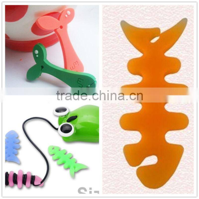 Colorful silicone fish bone coiling device with custom logo