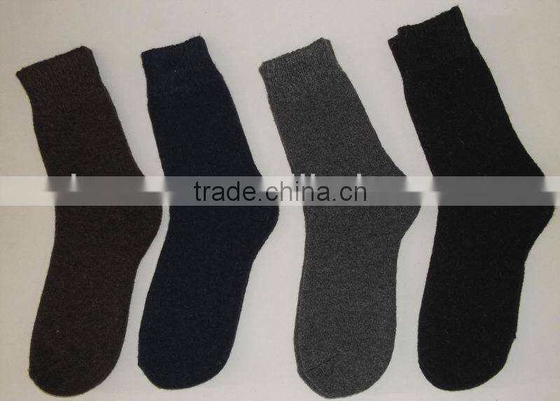 Knitted rabbit wool socks for men