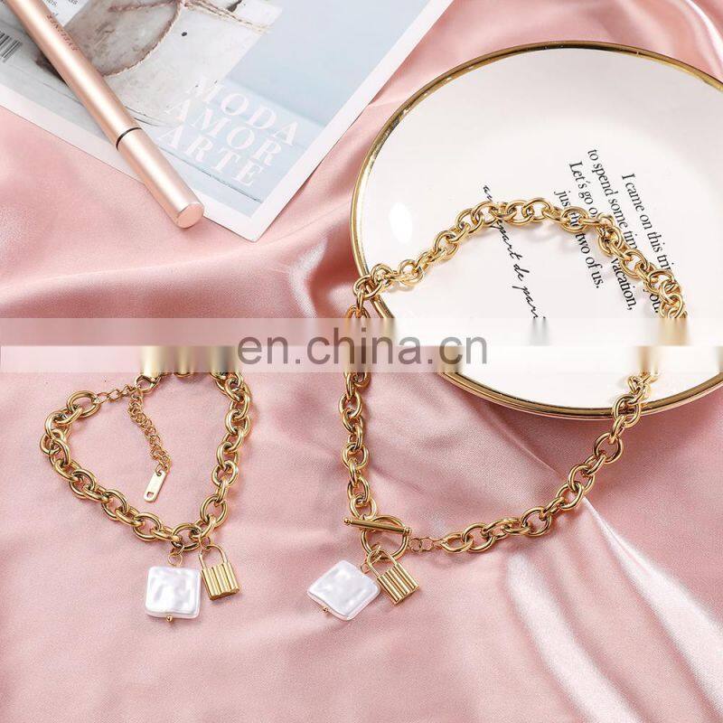 GREALY RL118-G 3pcs Women Qaurtz Diamond Wristwatch Fashion Iced out Watch Bracelet Set