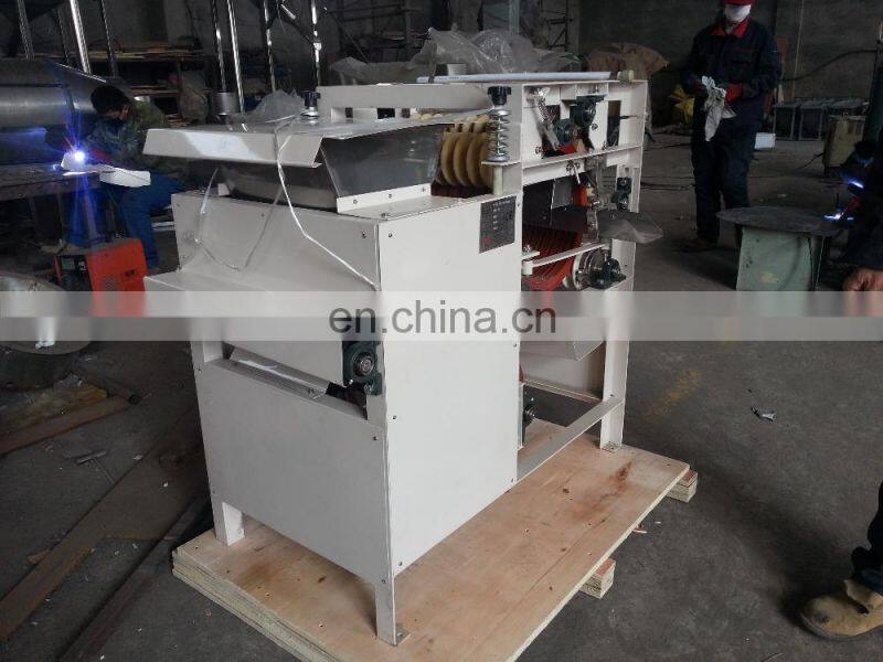 Broad bean cutting bean opening broad bean sliting machine