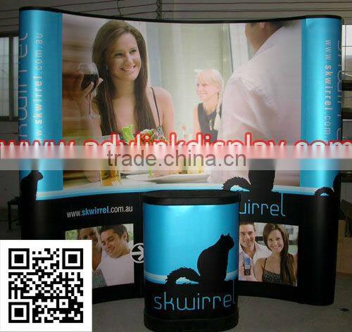 3x3 Curved Pop Up Fair Backdrop Pop Up Case to Podium