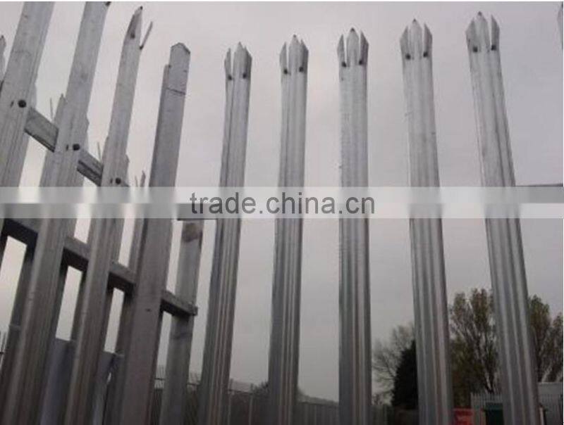 Palisade Fence available in a flat and square picket