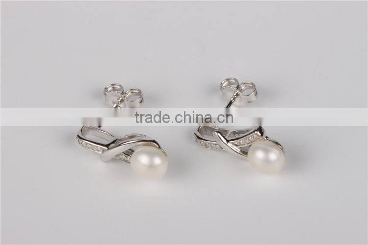 Lastest Design Earrings nature pearl earrings