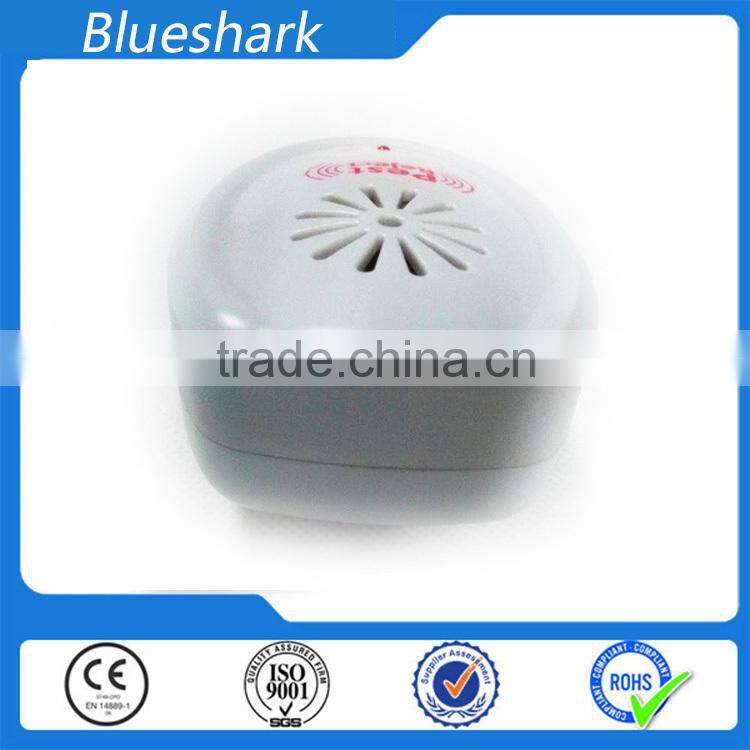 Eco-friendly ultrasonic mole repeller