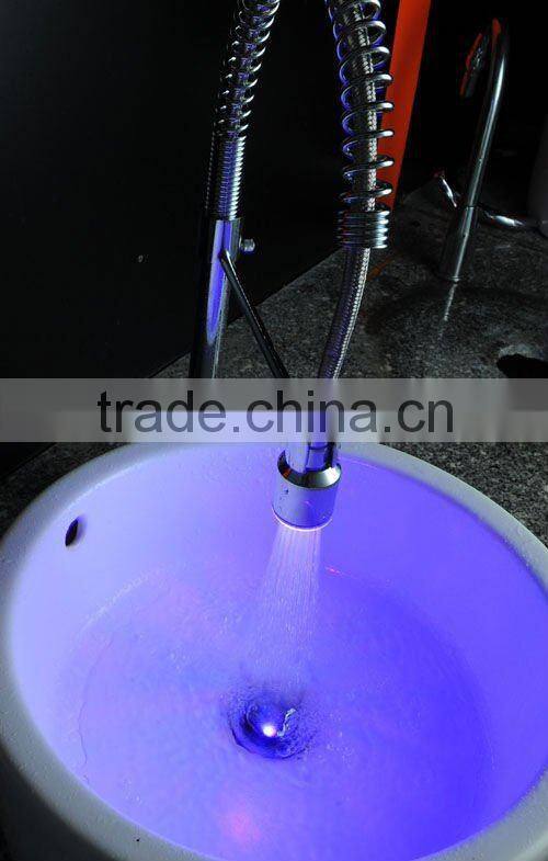 G1/2tread led pull out faucet head light