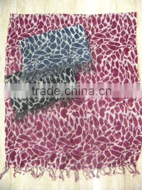 New Beautiful Flower With Dot Print Wool Shawls&scarfs/Fashion 2013