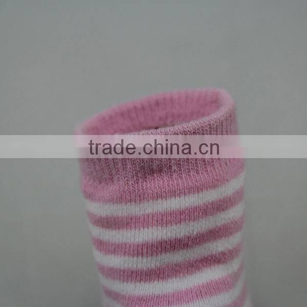 GSBT-14 Factory custom high qulity stiped design full terry rubber bottom baby socks toys