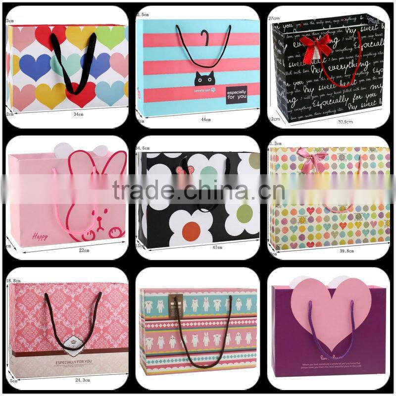 Luxury paper shopping bag with cotton ropes